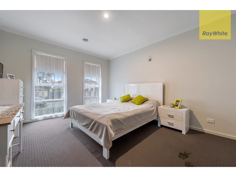 17 Pinnacle Drive, Craigieburn VIC 3064