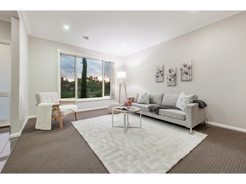 33 Elsternwick Way, Craigieburn VIC 3064