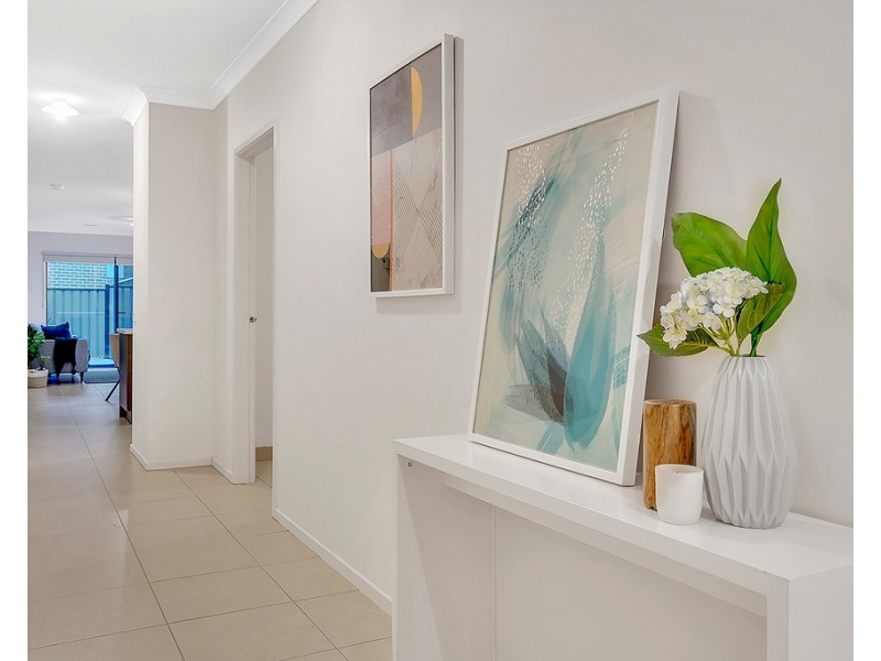 48 Moor Park Drive, Craigieburn VIC 3064