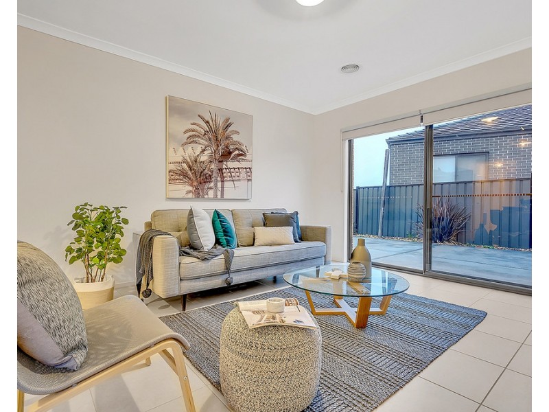 48 Moor Park Drive, Craigieburn VIC 3064