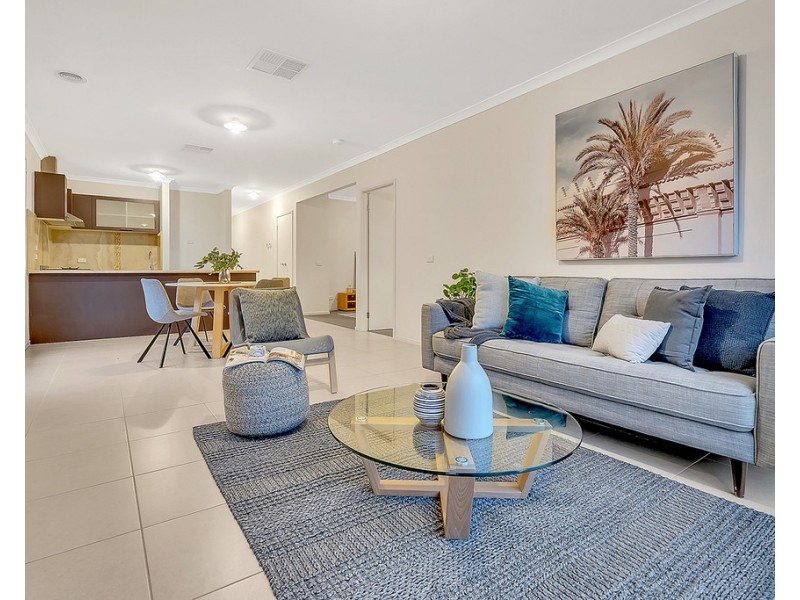 48 Moor Park Drive, Craigieburn VIC 3064