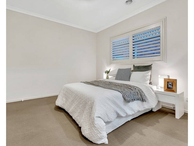 48 Moor Park Drive, Craigieburn VIC 3064