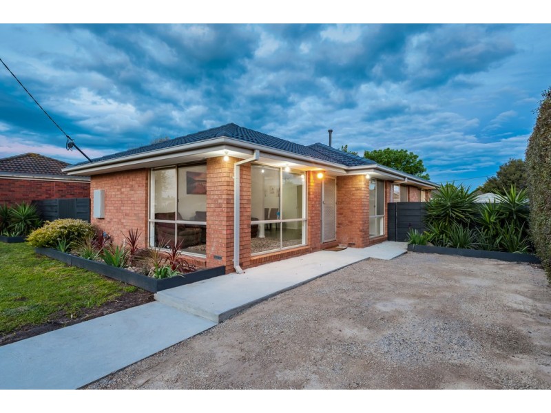 2 Trecastle Court, Craigieburn VIC 3064