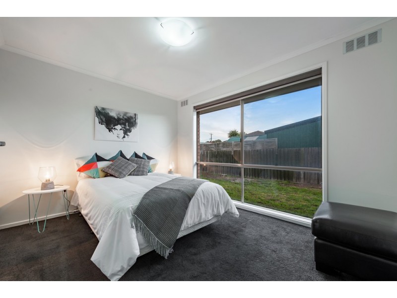 2 Trecastle Court, Craigieburn VIC 3064