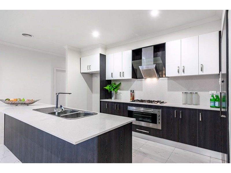 118 Huntington Drive, Craigieburn VIC 3064