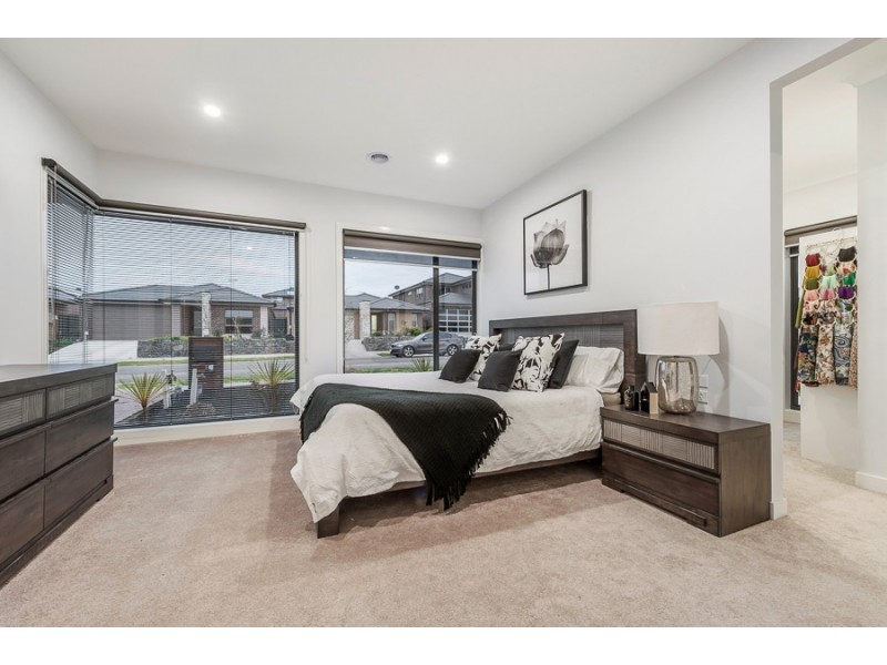 7 Montvale Drive, Craigieburn VIC 3064