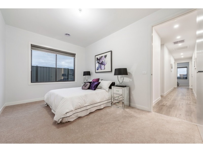 7 Montvale Drive, Craigieburn VIC 3064