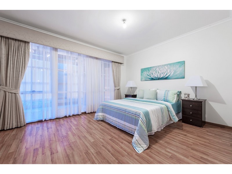 9 Hayle Court, Craigieburn VIC 3064