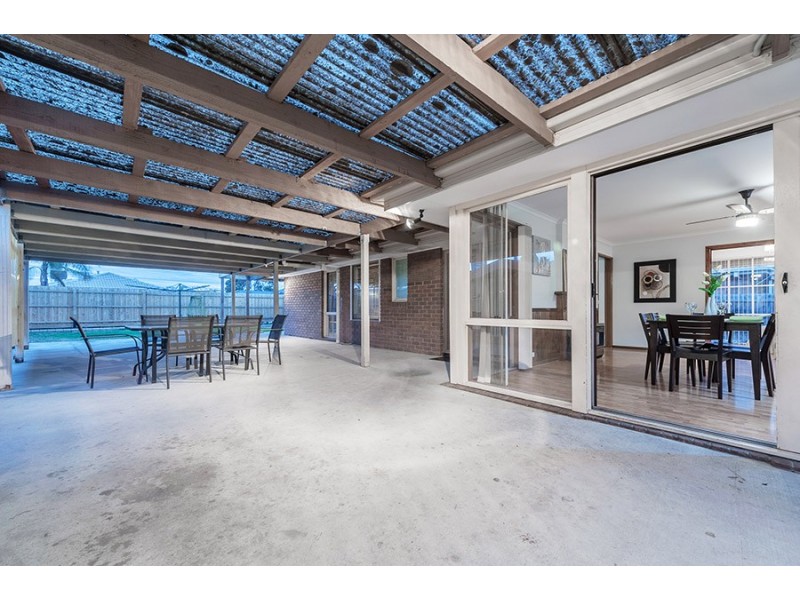 9 Hayle Court, Craigieburn VIC 3064