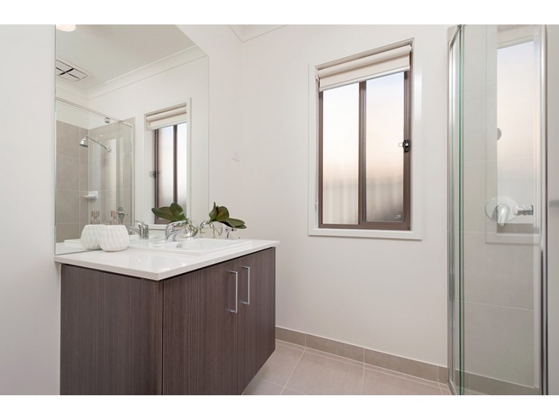 57 Peppertree Parade, Craigieburn VIC 3064