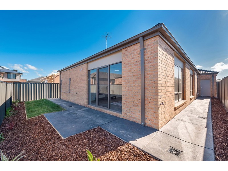 57 Peppertree Parade, Craigieburn VIC 3064