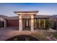 18 Oakgrove Drive, Craigieburn VIC 3064