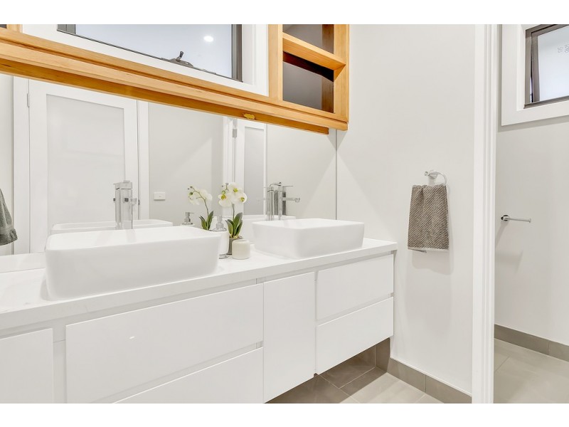 13 Excelsior Heights, Craigieburn VIC 3064