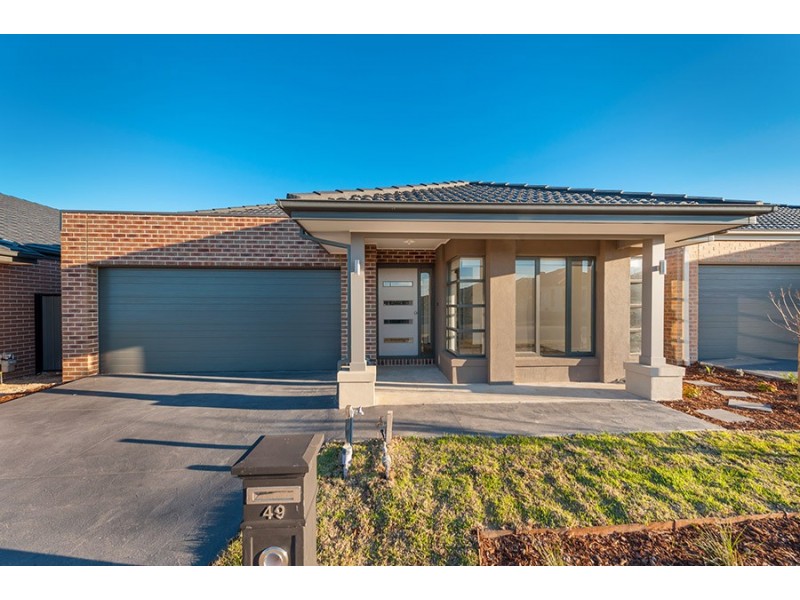 49 Peppertree Parade, Craigieburn VIC 3064