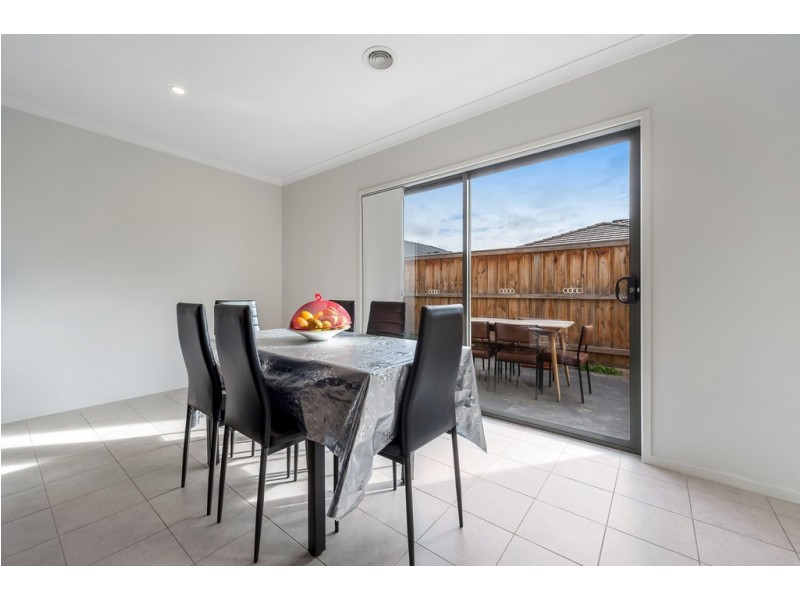 15 Sunridge Drive, Mernda VIC 3754