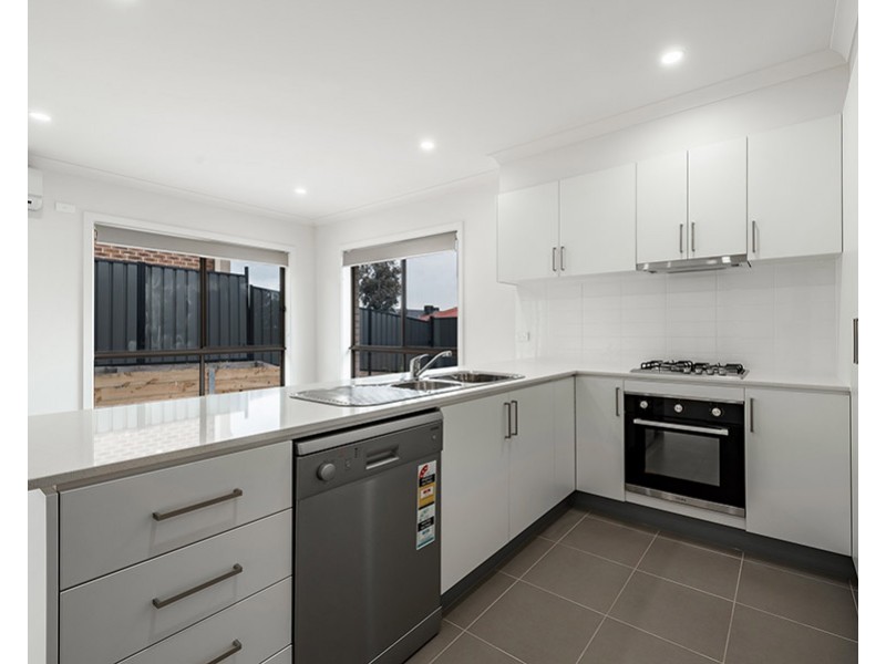 2 Clendon Way, Craigieburn VIC 3064