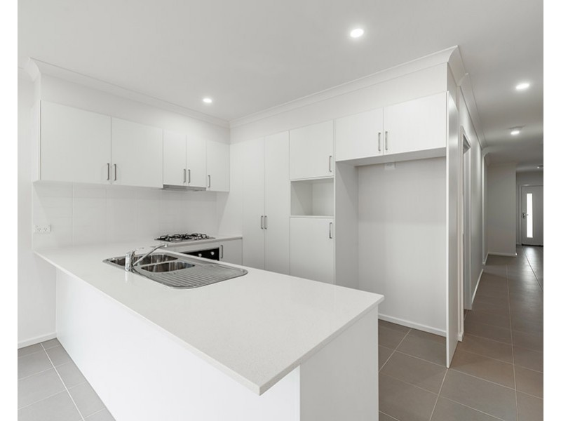 2 Clendon Way, Craigieburn VIC 3064