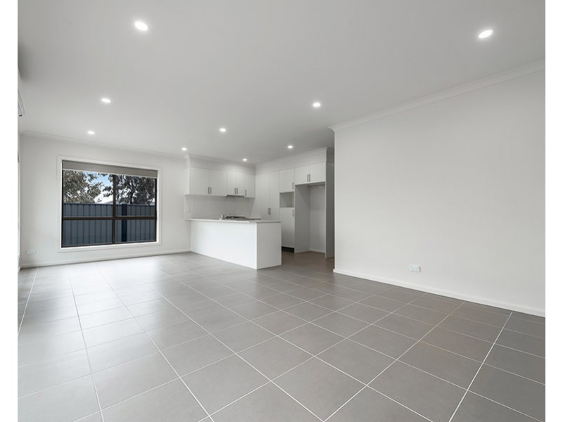 2 Clendon Way, Craigieburn VIC 3064