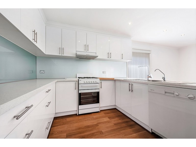 6 Watford Crescent, Craigieburn VIC 3064