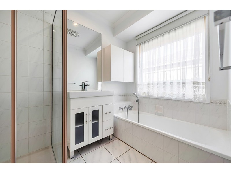 6 Watford Crescent, Craigieburn VIC 3064