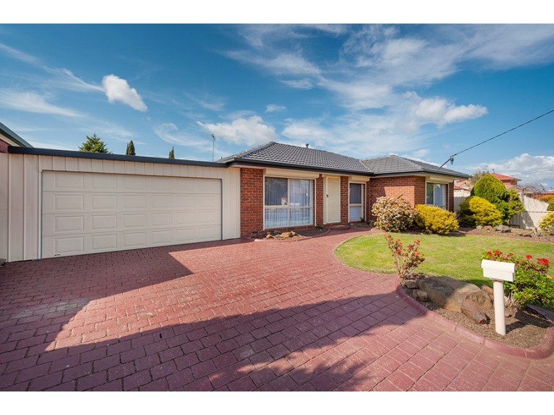 6 Watford Crescent, Craigieburn VIC 3064