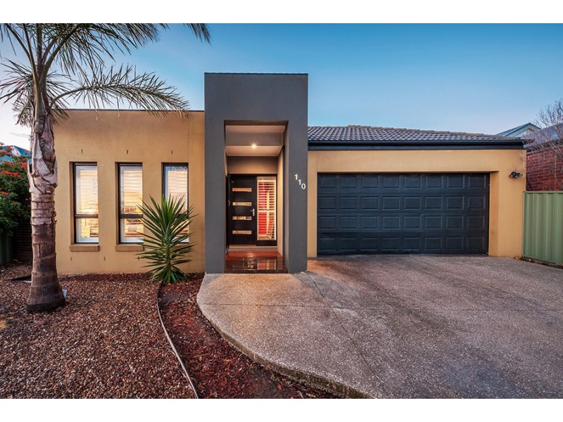 110 Malcolm Creek Parade, Craigieburn VIC 3064