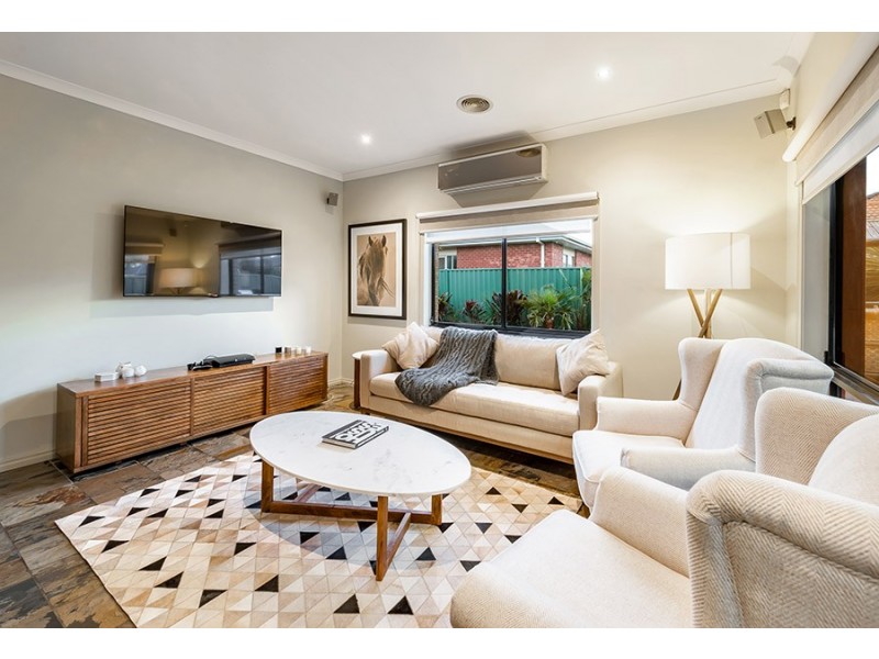 110 Malcolm Creek Parade, Craigieburn VIC 3064