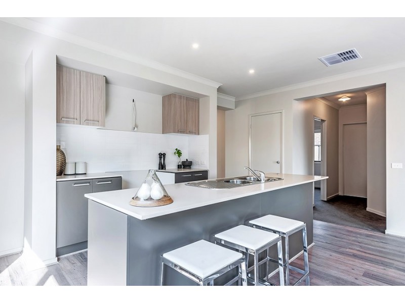 3 Tussock Road, Craigieburn VIC 3064