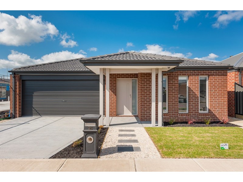 26 Loudon Circuit, Craigieburn VIC 3064