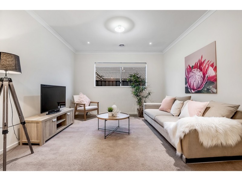 31 Versant Drive, Craigieburn VIC 3064