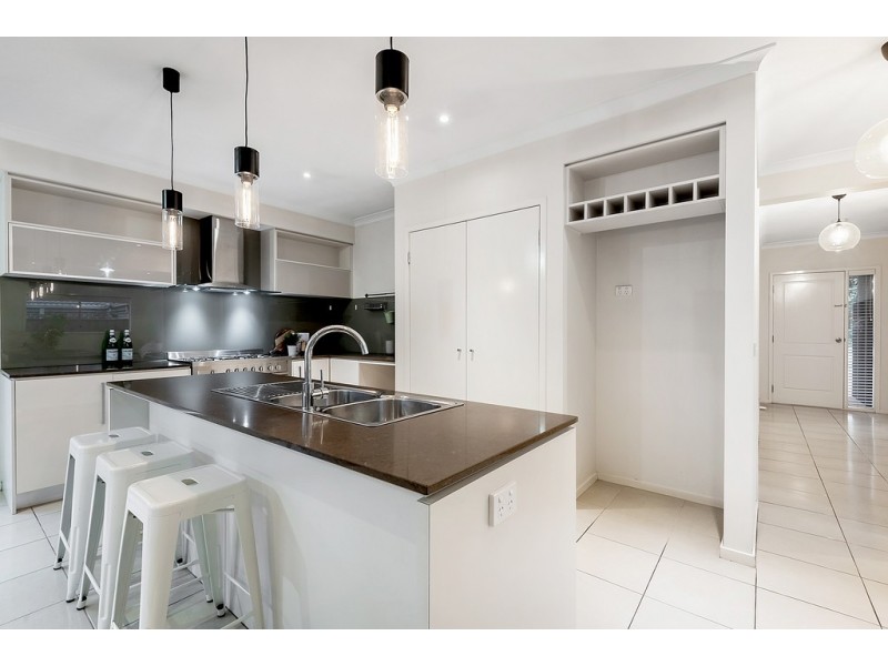 31 Versant Drive, Craigieburn VIC 3064