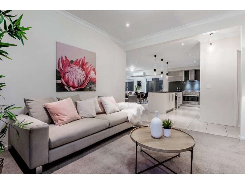 31 Versant Drive, Craigieburn VIC 3064