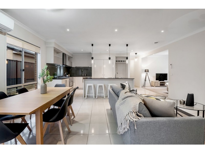 31 Versant Drive, Craigieburn VIC 3064