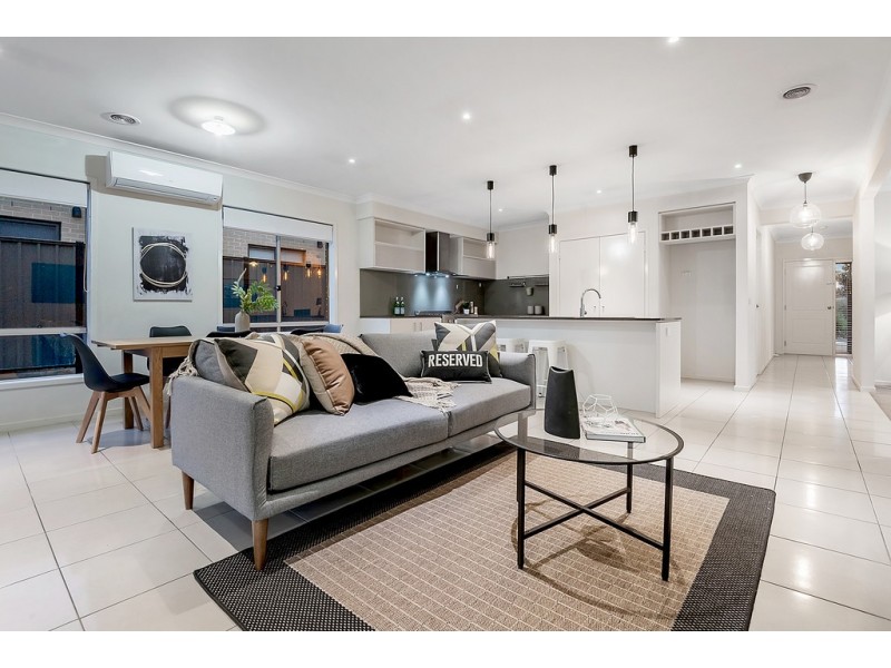31 Versant Drive, Craigieburn VIC 3064
