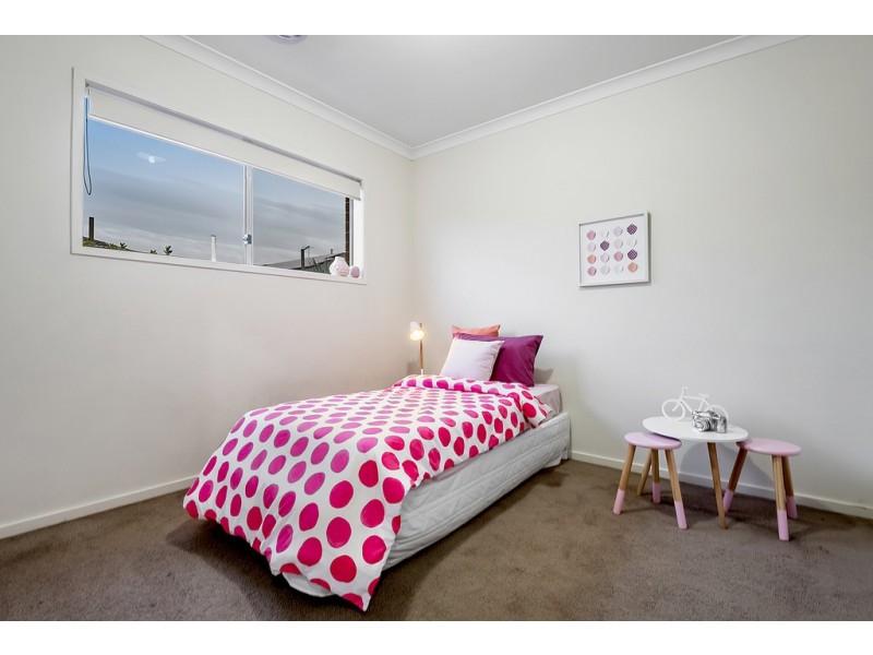 31 Versant Drive, Craigieburn VIC 3064