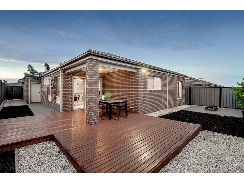 31 Versant Drive, Craigieburn VIC 3064