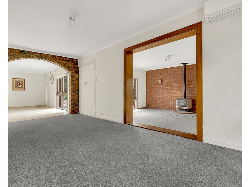 16 Healey Street, Craigieburn VIC 3064