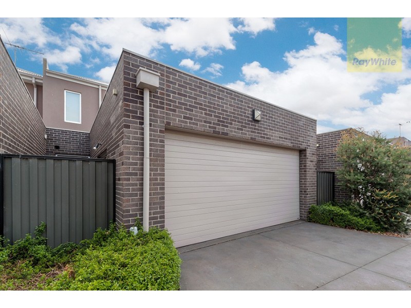 6A Centennial Park Drive, Craigieburn VIC 3064