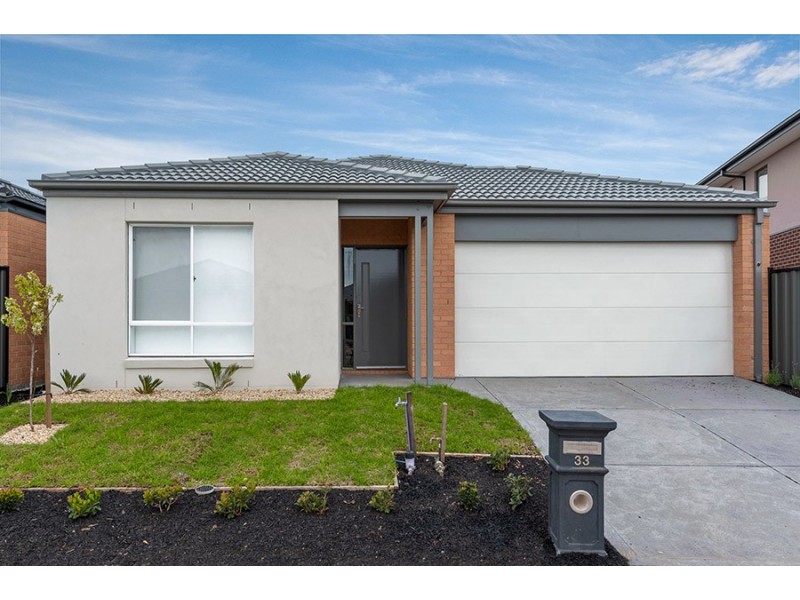33 Peninsula Crescent, Craigieburn VIC 3064