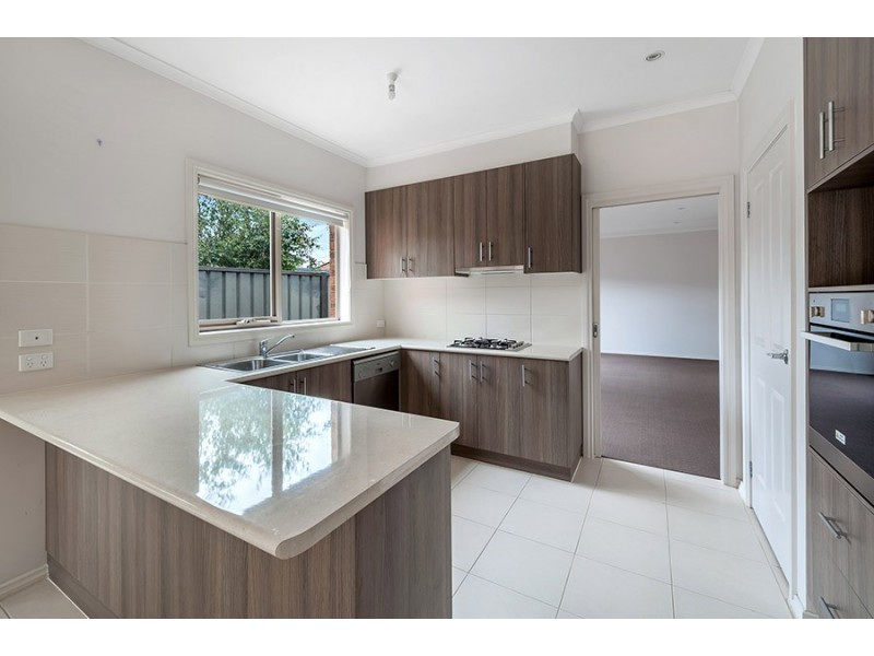 2/4 Kerri Place, Wallan VIC 3756