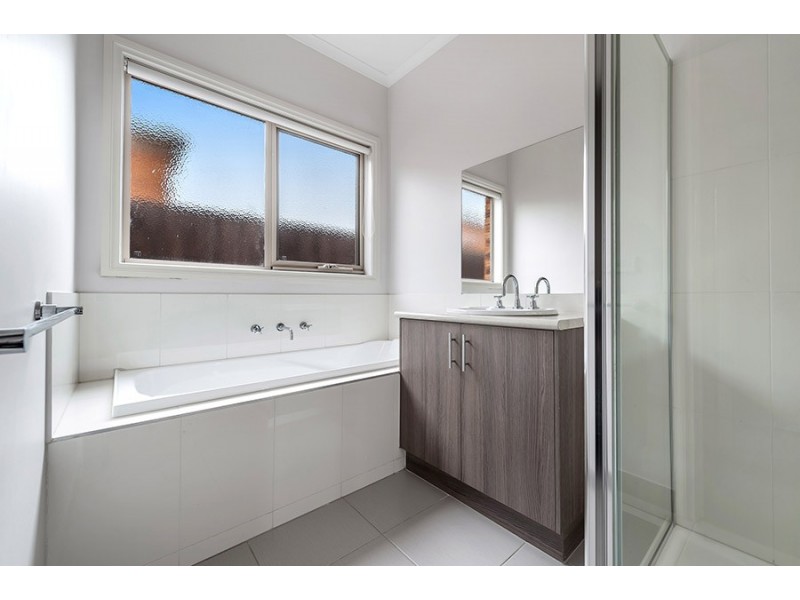 2/4 Kerri Place, Wallan VIC 3756