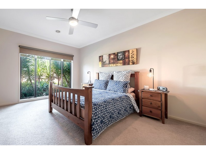 28 Pymble Gardens, Craigieburn VIC 3064