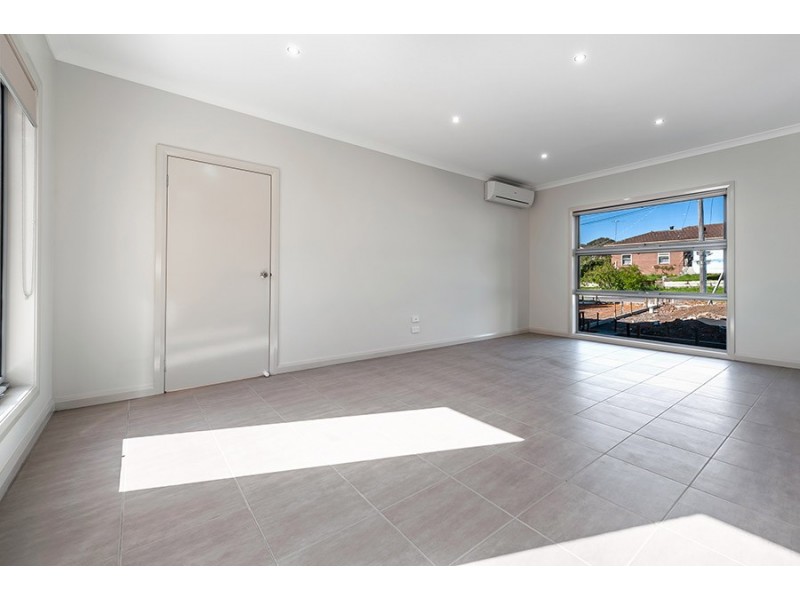 1/11 Lubeck Court, Meadow Heights VIC 3048