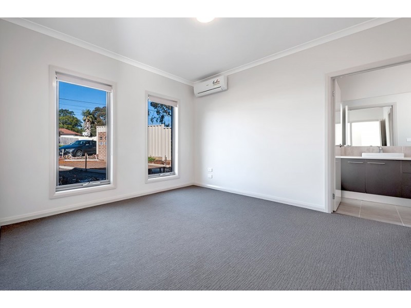 1/11 Lubeck Court, Meadow Heights VIC 3048