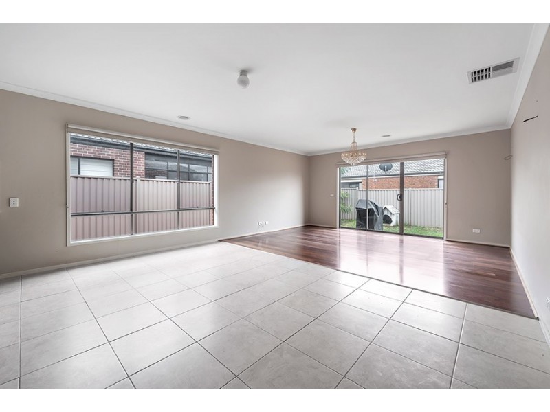 5 William Hovell Pass, Craigieburn VIC 3064