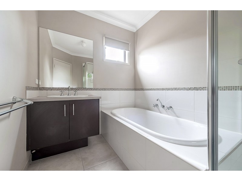 5 William Hovell Pass, Craigieburn VIC 3064