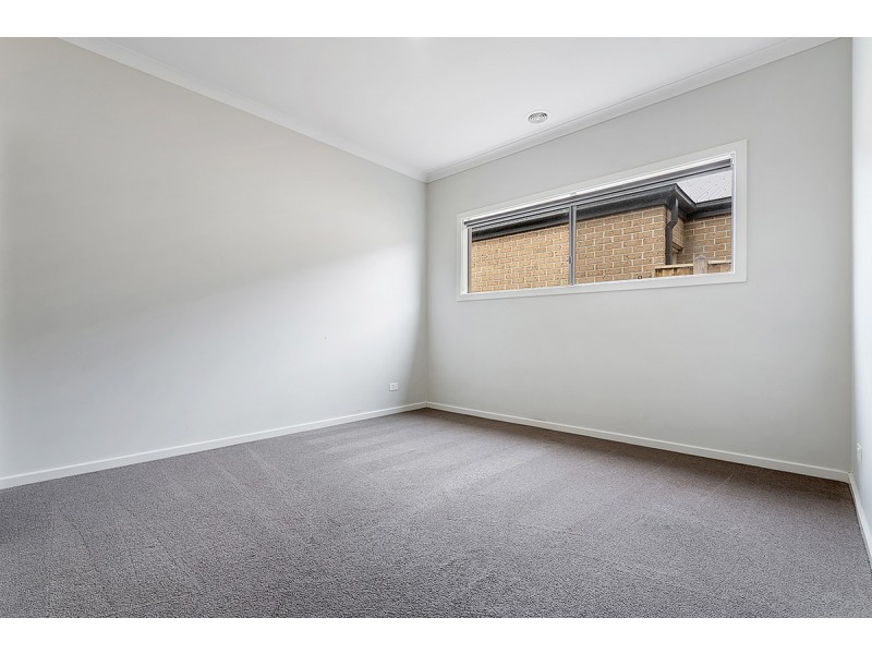 55 Primrose Crescent, Mickleham VIC 3064