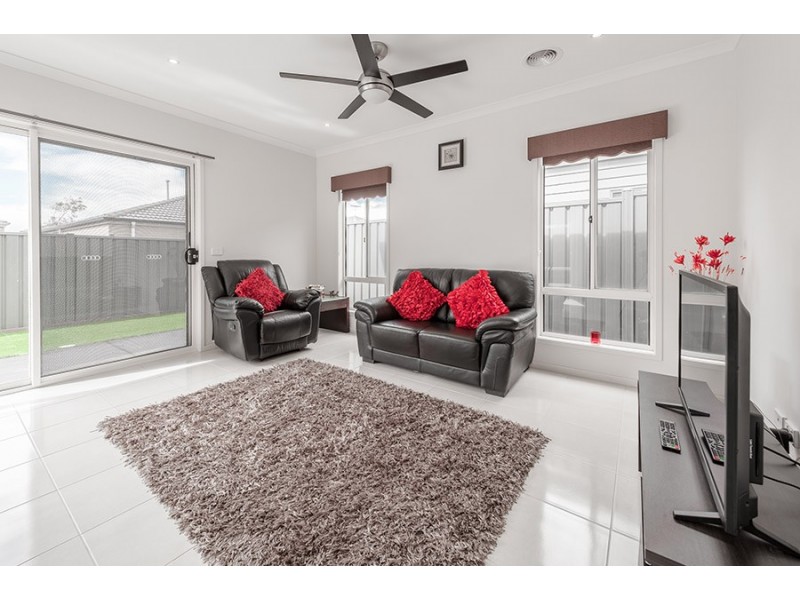 7 Anzacs Way, Craigieburn VIC 3064