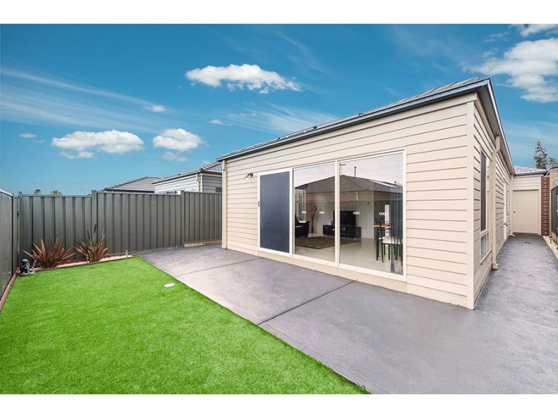 7 Anzacs Way, Craigieburn VIC 3064