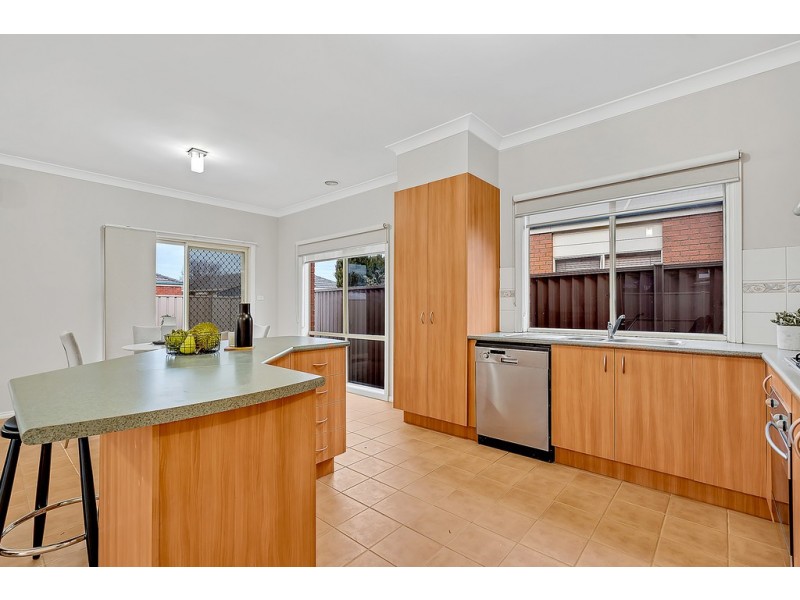16 Goulburn Way, Craigieburn VIC 3064